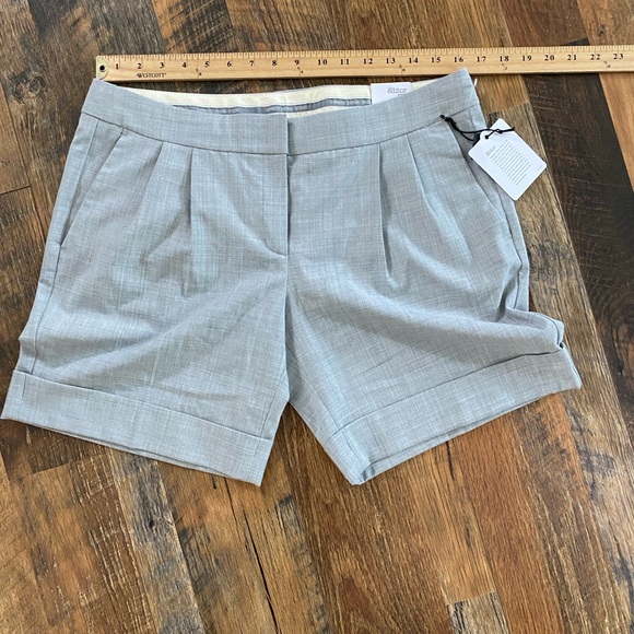 Gray Pleated Cuffed Shorts by Express size 10 - Picture 9 of 11